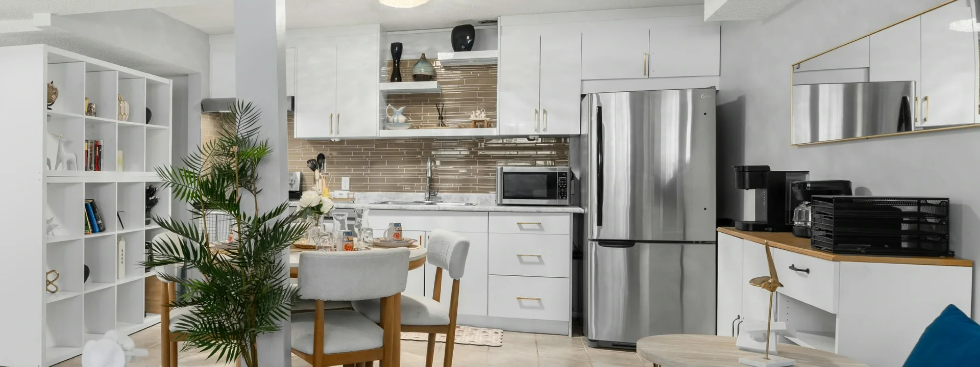 Prepared dining and kitchen area in a Haytham Stays property